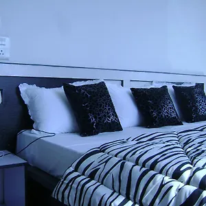 Bed & Breakfast Aura Suites, Gurgaon