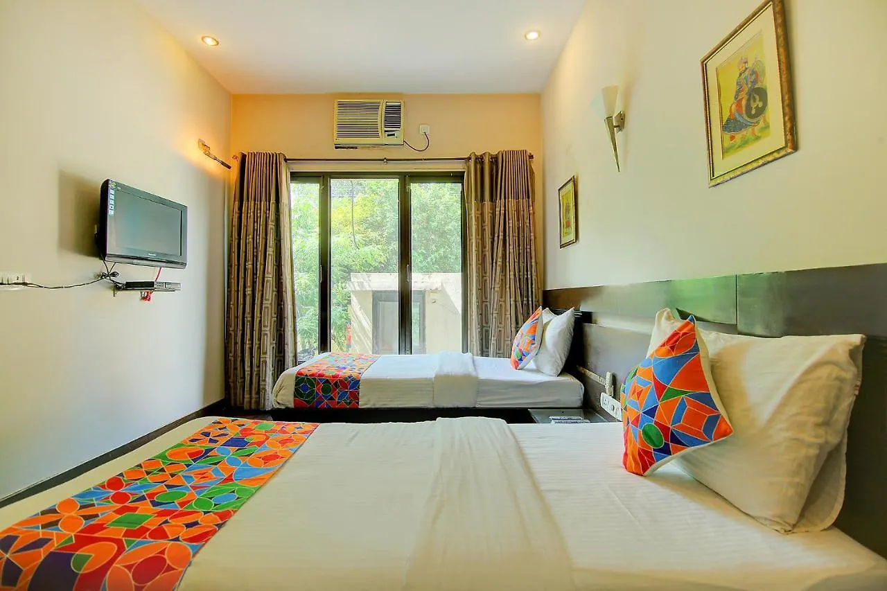 Fabhotel Phoenix Hospitality Gurgaon 3*,